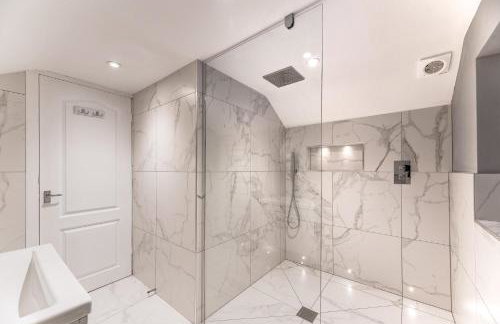 Clock Tower Cottage by Ashgrove Leisure - Foto 16