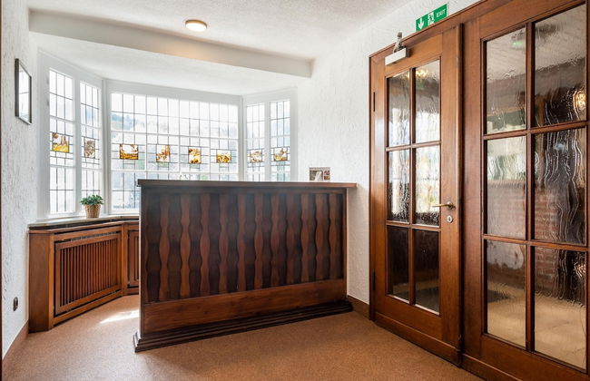 Grosse Gruppenunterkunft im Nationalpark Eifel mit Bar und Terrasse - Foto 1