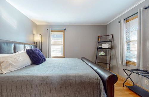 Close to Lake Harriet! Walkable Gem Near Shopping - Foto 17