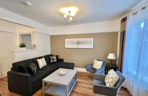 Large Family-Friendly 2BD Glastonbury Retreat, Sleeps 5 - Foto 1