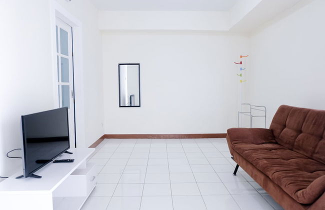 Cozy And Homey 1Br Apartment At Gateway Ahmad Yani Cicadas - Photo 13