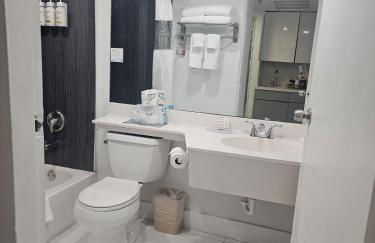 Ocean front paradise studio with ocean view and beach exit - Foto 16