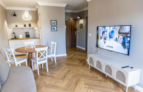 SOLAR Apartments I Stare Miasto 10min I Parking Free I Winda I Balkon - Photo 3