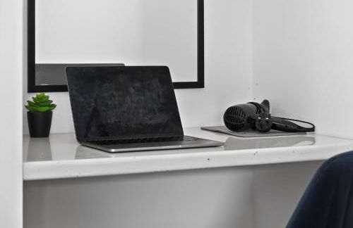 Comfy City Base with Free Parking Walk Everywhere - Foto 12