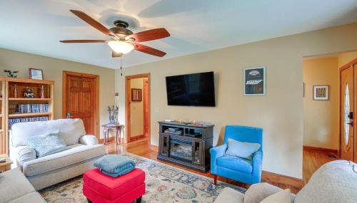 Peaceful Bluff City Retreat with Fire Pit and Grill - Foto 5