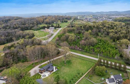 3BR Luxury Log Cabin Near Franklin - Foto 59