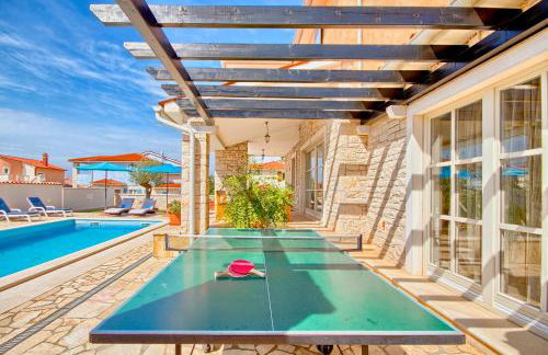 Charming villa Oliva with 4 bedrooms near the wonderful village of Fazana - Foto 18