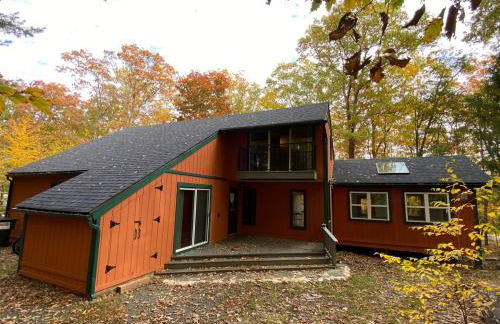 Paradise Uncovered Chalet Near Lake - Foto 42