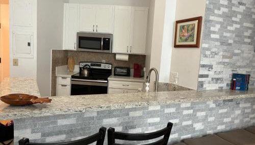 Condotel Quiet with High Ceiling Free Parking and WiFi - Foto 5