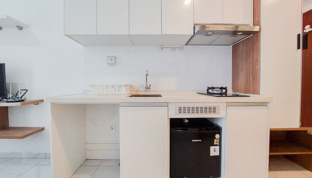 Minimalist And High Floor Studio At Sky House Alam Sutera Apartment - Foto 5, Cocina privada