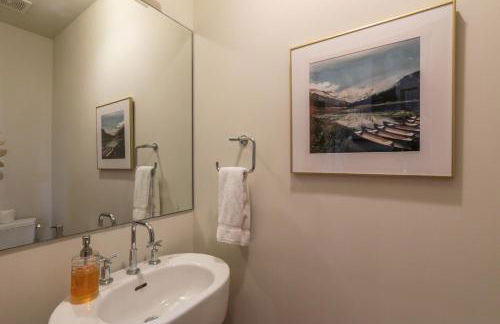 Four - River View Hot tub Luxurious Downtown Loft - Foto 17