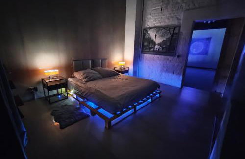 Stunning Industrial Loft in a former Power Plant Schaltzentrale - Foto 8