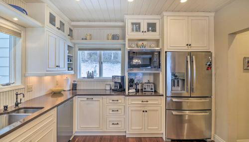 Peaceful Lakeside Retreat with Deck and Amazing Views! - Foto 3