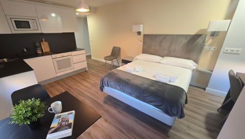 Apartahotel Aranda Flex Living - Photo 2