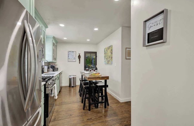 Southern Charm - Near Main With Hot Tub - Foto 13