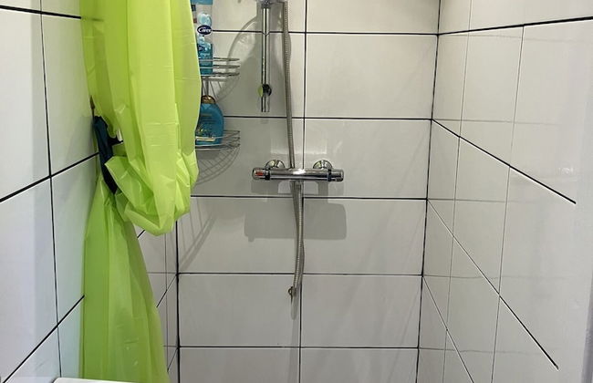 1 Bed Converted Railway Wagon Near Crickhowell - Foto 9