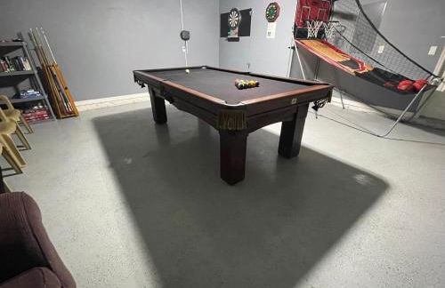 3 Bedroom Villa with Poolside Cinema and Games Room Close to theme Parks sleeps 6 - Photo 72