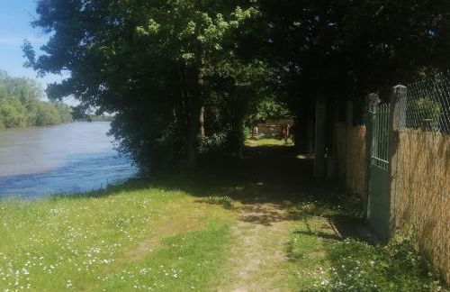 Maison " Bouton d'or" au bord de l'eau, à 10 mn de Tours , meublé classé une étoile - Foto 28