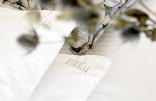 Star Infinity Suites - Photo 24