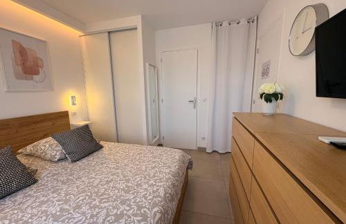 Charmant apt calme - proche plage et aéroport - climatisé - parking privé gratuit - Foto 11