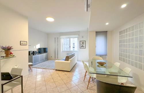 Ampio e luminoso appartamento Arona Galleria - Foto 13