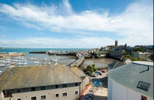 Cosy 2 Bedroom Apartment near Seafront - Photo 22