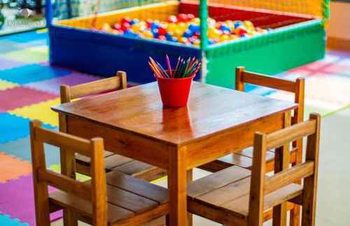 Flat lindo com piscina e linda vista da cidade - Foto 20