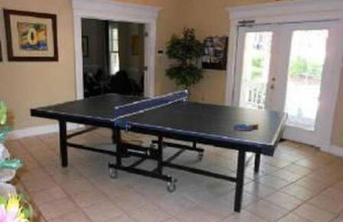 A3 tile floors pet friendly easy access downstairs faces nice grassy area Close to pool - Foto 12