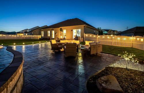 Spacious Country Farmhouse Retreat, Sleeps 16, Pool, Movie Room - Foto 10