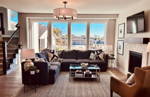 Luxury Modern KC Home Olathe Overland Park - Foto 1