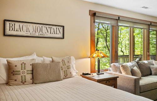 HOT TUB & PET-FRIENDLY Cabin in Cheshire Village - Foto 21