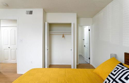 Emerald Retreat - Central & Stylish - 2 BR/2 BA - Foto 15