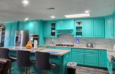 5BR3BA Home, 2 Blocks from Beach, ADA Accessible - Foto 6