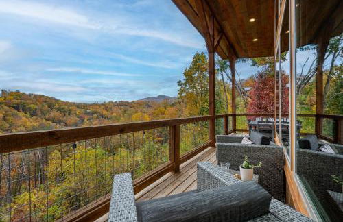 The Overlook - '21 Cabin - Gorgeous Unobstructed Views - Fire Pit Table - GameRm - HotTub - Xbox - Lots of Bears - Foto 5