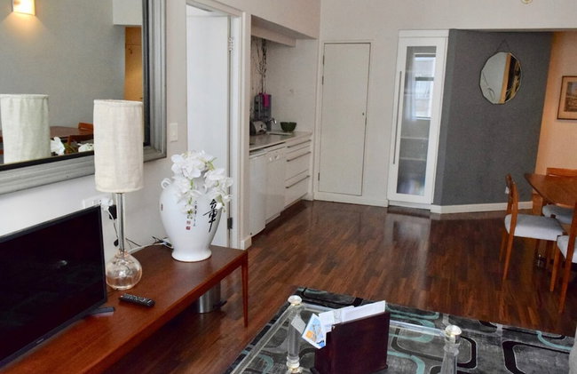 Stylish Apartment with Rooftop Pool & City Views - Foto 11