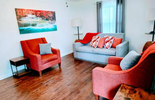 Cozy 4 bedroom home & Large Fenced Yard - Foto 2