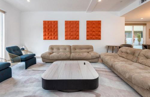 Stunning 3-BR Residence with Free Parking & Patio - Foto 9