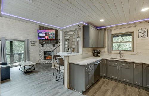 Gold Peak Treehouse Near Helen, Georgia - Foto 16