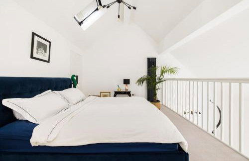 Stylish 2-Bed Loft Apartment with Terrace 2 min walk to Fulham Tube Station - Foto 7