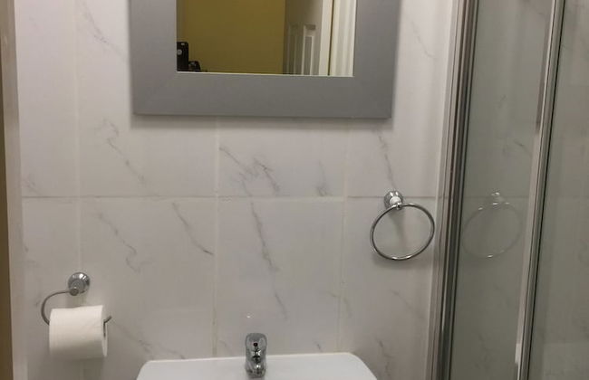 Bourne Court - Photo 9