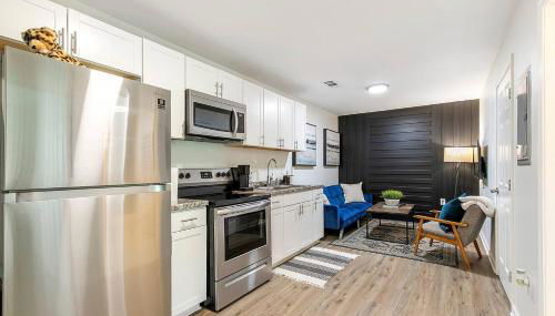 Charming 2BR Retreat-Free Parking - Foto 3