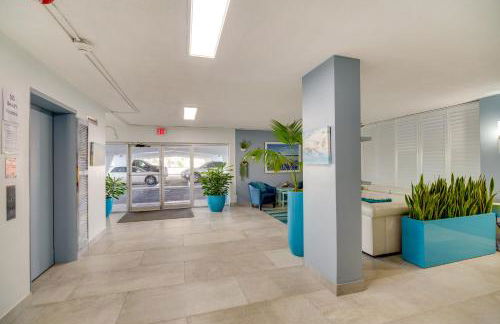 Oceanfront Satellite Beach Condo with Balcony, Views - Foto 23