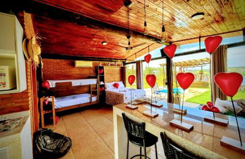 Chalé Mirante, piscina, cachoeira, lago e vista espetacular em Alexânia Goiás - Foto 4