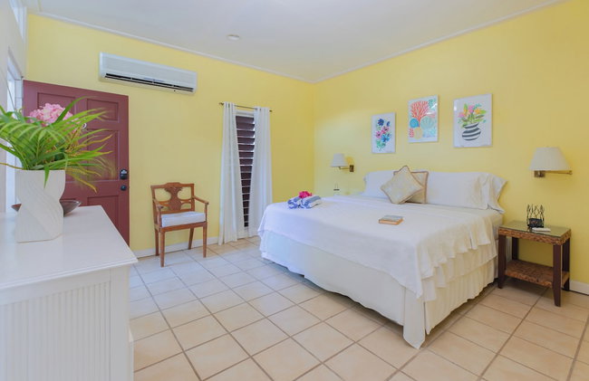 Fort Recovery Beachfront Villa & Suites Hotel - Photo 12