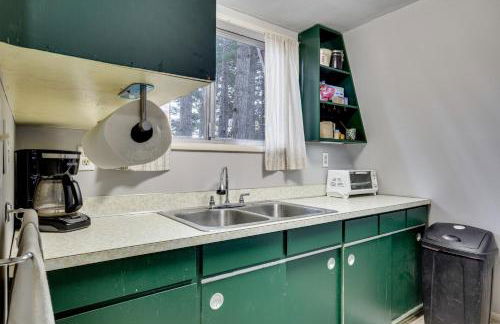 Hike, Fish and Ski! Waterfront Tygh Valley Cabin - Foto 11