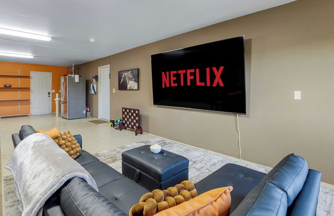 Temecula Wine Country Home w/ Pool, Hot Tub, Game Room & Vineyard Views - Foto 32