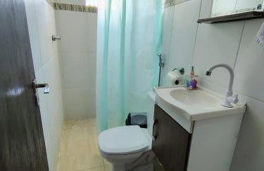 Refúgio Guarajuba, 50m da Praia, Piscina, Recarga EV, área gourmet, churrasqueira - Foto 35