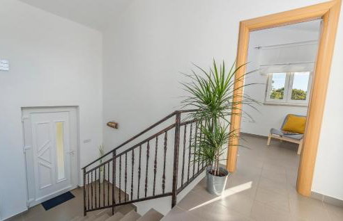 Villa Marilu, modern villa with pool near the sea - Foto 49