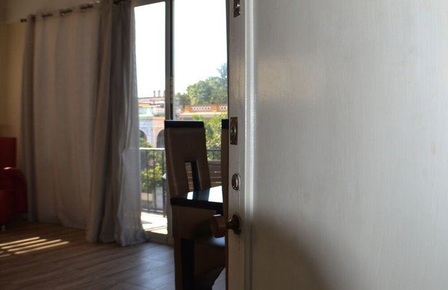 Almendares , Knocking on Cuba - Photo 12