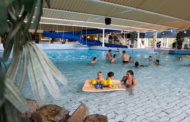 Zeeland Escape w/ Garden - Foto 13